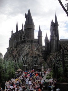photo credit: Wizarding World of Harry Potter - Hogwarts castle via photopin (license)